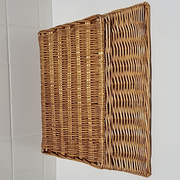 16" WICKER BASKET - Picture 3 of 10